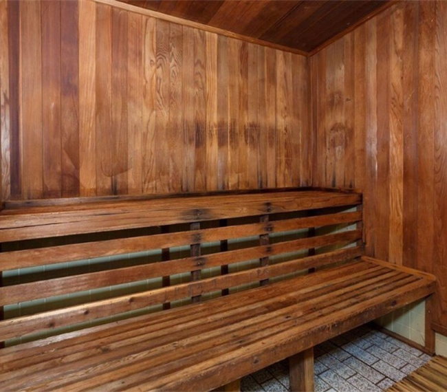 OASIS RETREAT 1Bed/1Bath Condo in Mission Valley, Free Parking, Pool & Hot tub, Full Kitchen, Bathtub - Photo 5