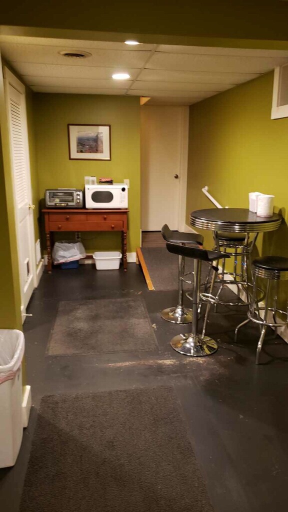 Quiet rental Near hospital , - Photo 3
