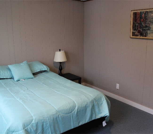 Newly renovated three bedroom apartment near UVM Berlin location - Photo 4