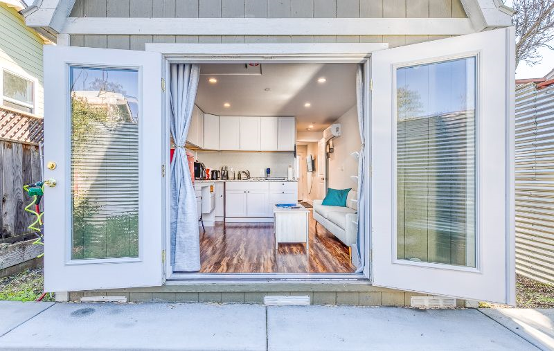 1 BR/1BA Guest House 2400