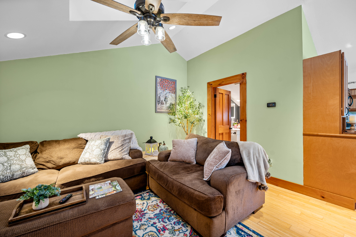 Charming apartment in a beautiful country living setting! - Photo 8