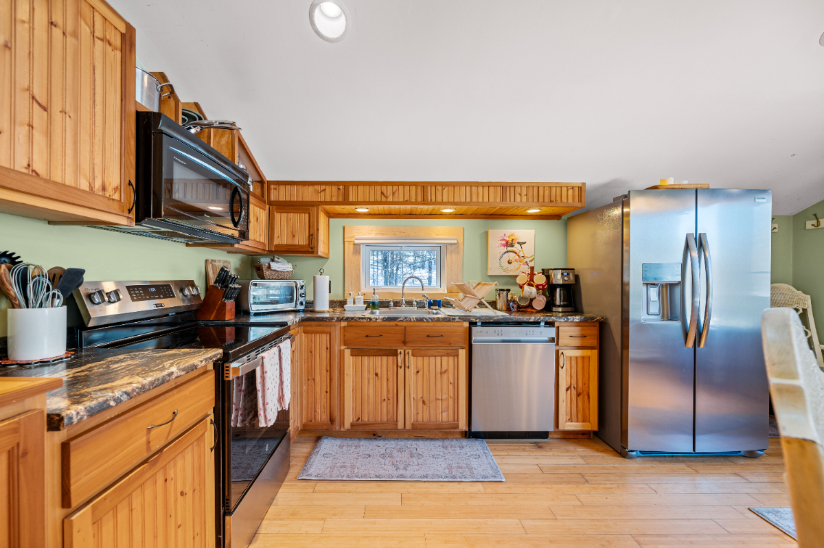 Charming apartment in a beautiful country living setting! - Photo 2