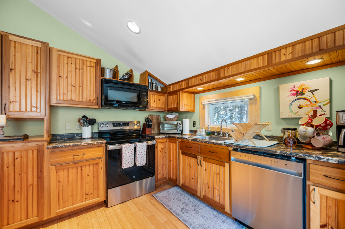 Charming apartment in a beautiful country living setting! - Photo 3