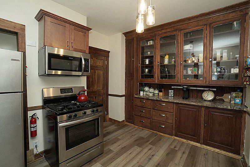 Victorian Apartment near Medical corridor - Photo 10