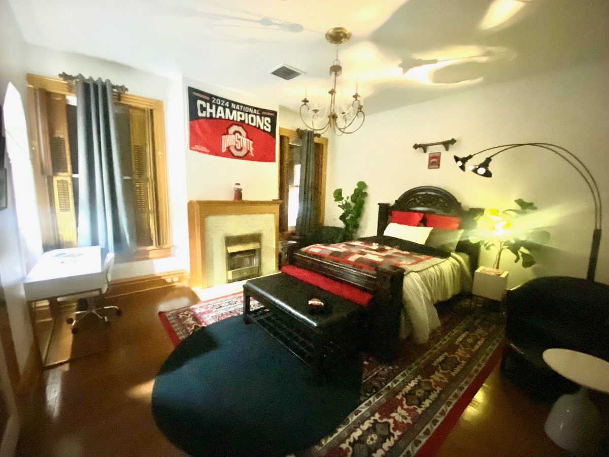 2nd Floor Castle 1 BR OR 2 BR 1.5 bath