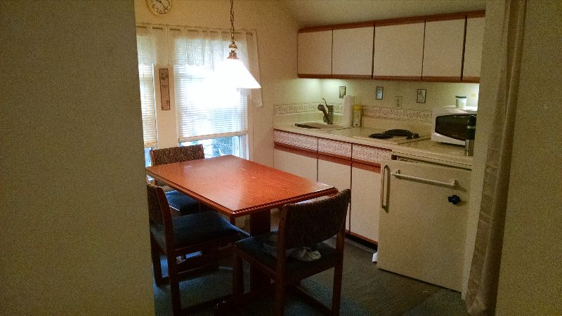 One Bedroom apartment w/ mini-kitch, private bath