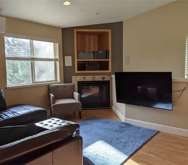 Bend Hideaway 2 bedroom 1 bath on 1.6 acres 0.5 miles to 10 Barrel Brewery - Photo 5