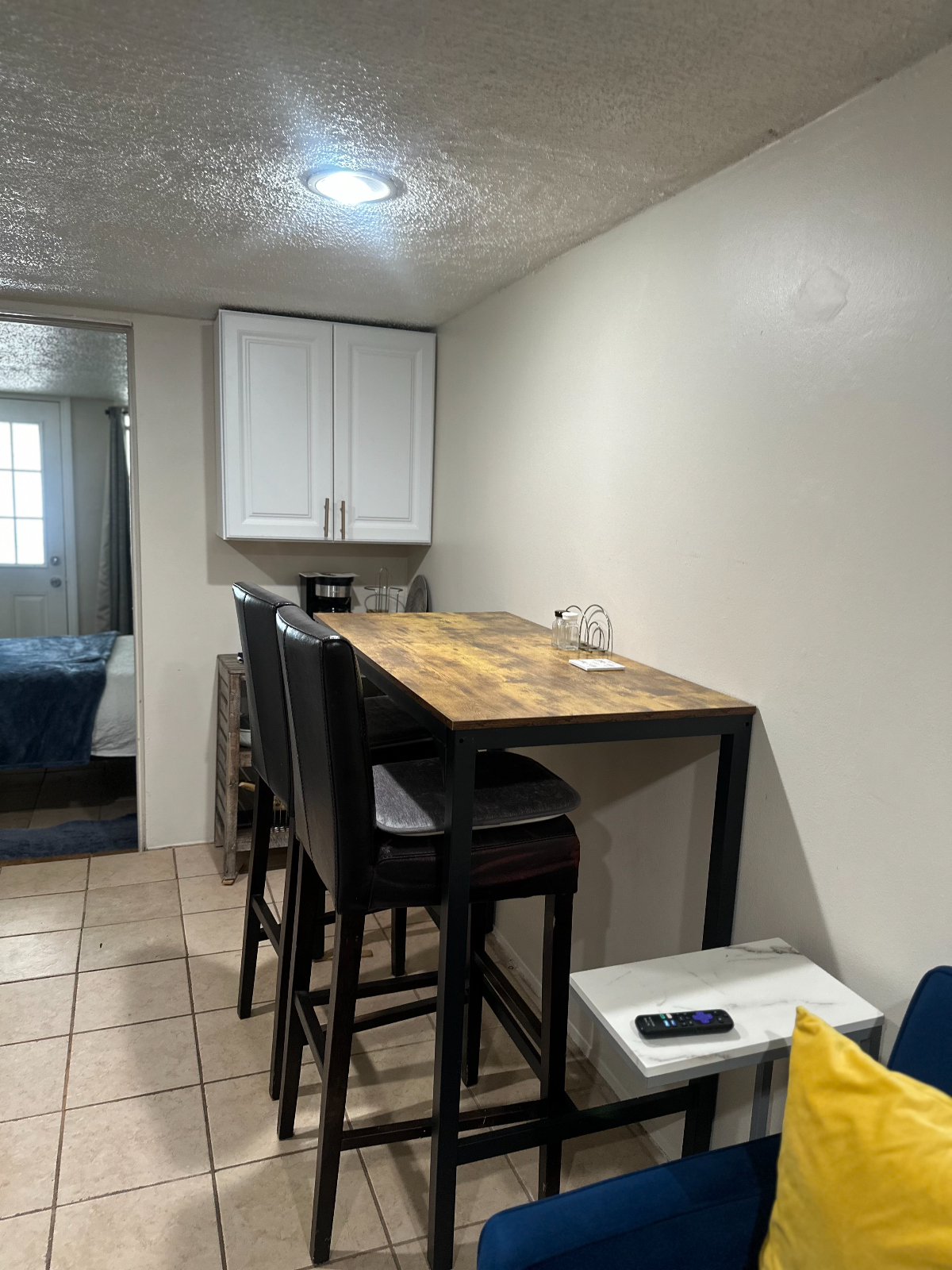 Private Furnished One Bedroom Apartment with own entrance- Close to all major Bronx Hospitals  and M - Photo 9