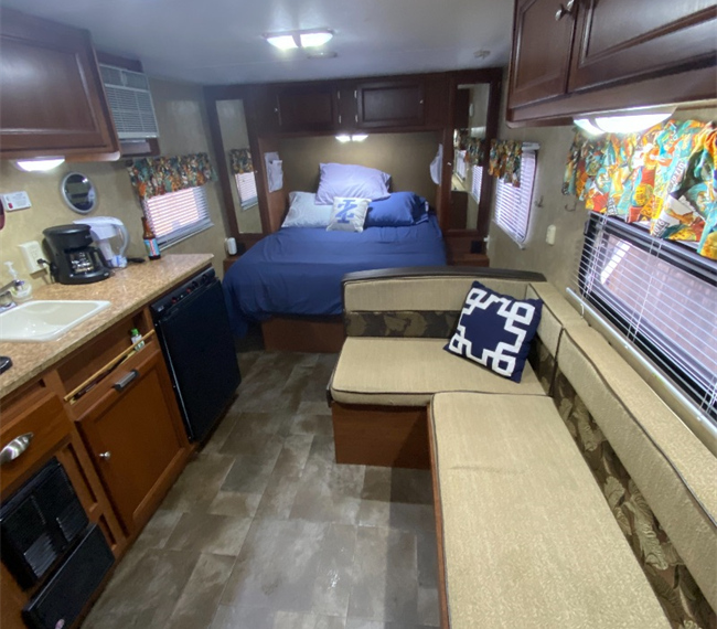 Cozy and Clean Private unit in gated yard.