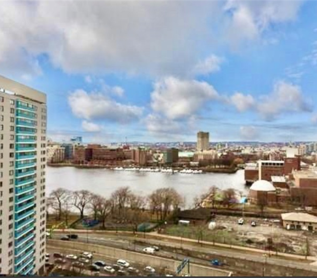 Private High-Rise, River-View Bedroom Near MGH - Photo 7