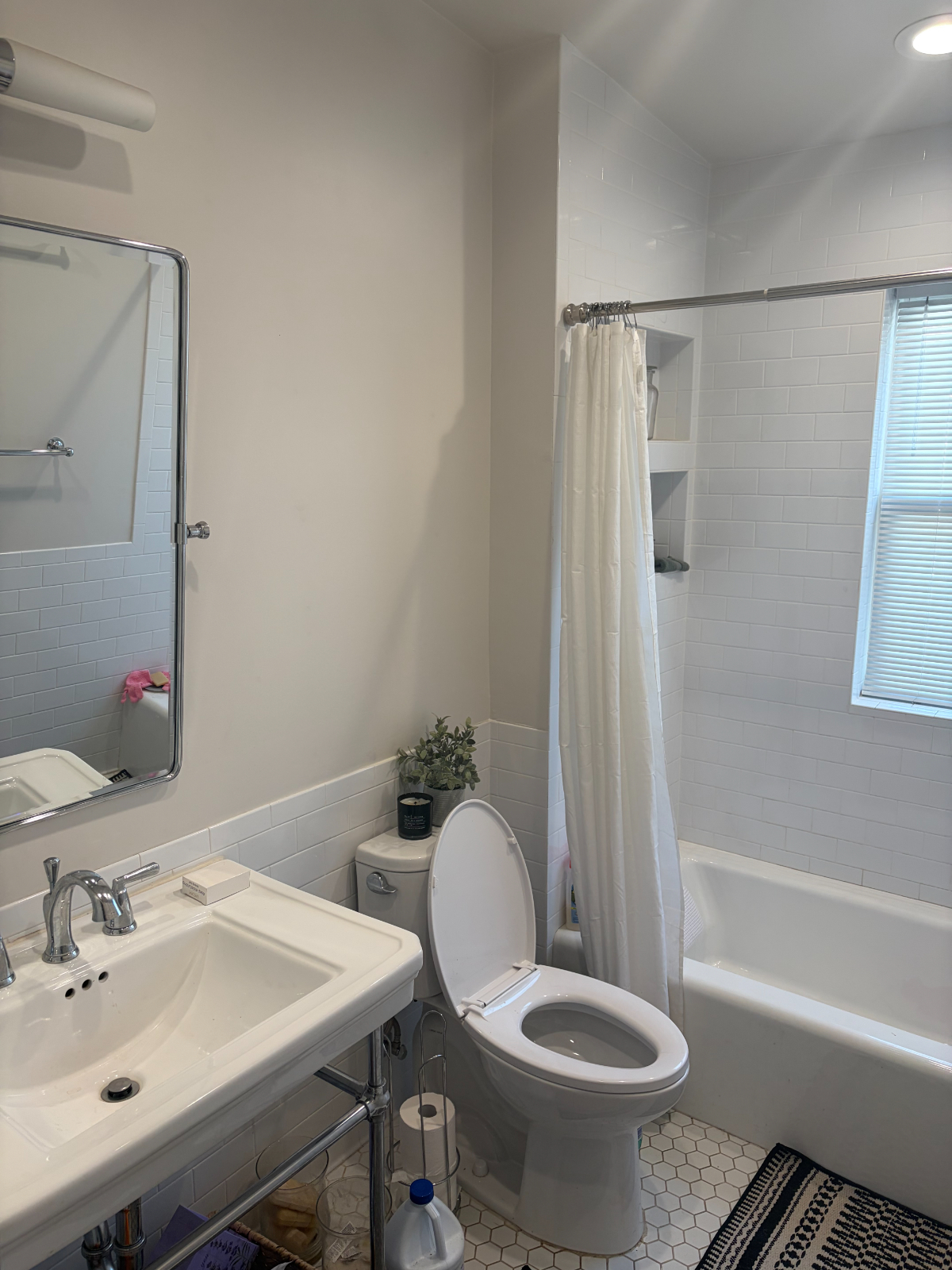 Modern 1BR W/D Union Market Union Station NOMA free parking Metro Access - Photo 4