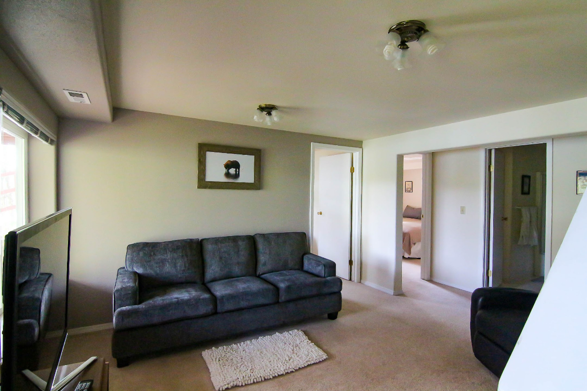 Beautiful Home on the Kenai River - Photo 6