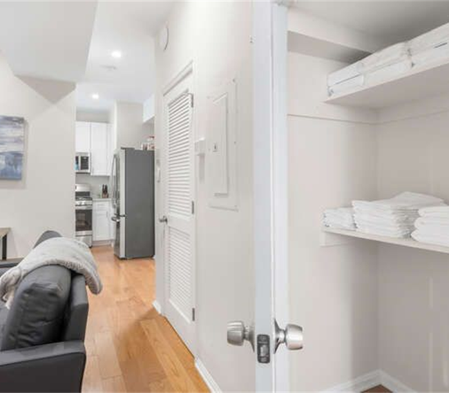 Furnished Unit 2/700 SFT - Photo 8