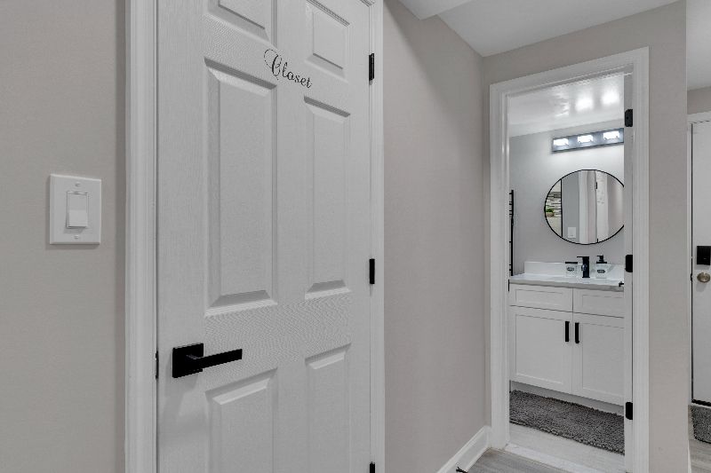 Absolutely Beautiful 3.5 BDRM/2.5BA Newly Renovated DC Home: Long Stays +Parking + Metro - Photo 7