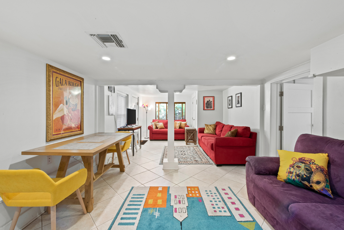Quaint one bedroom in Bayou St John 