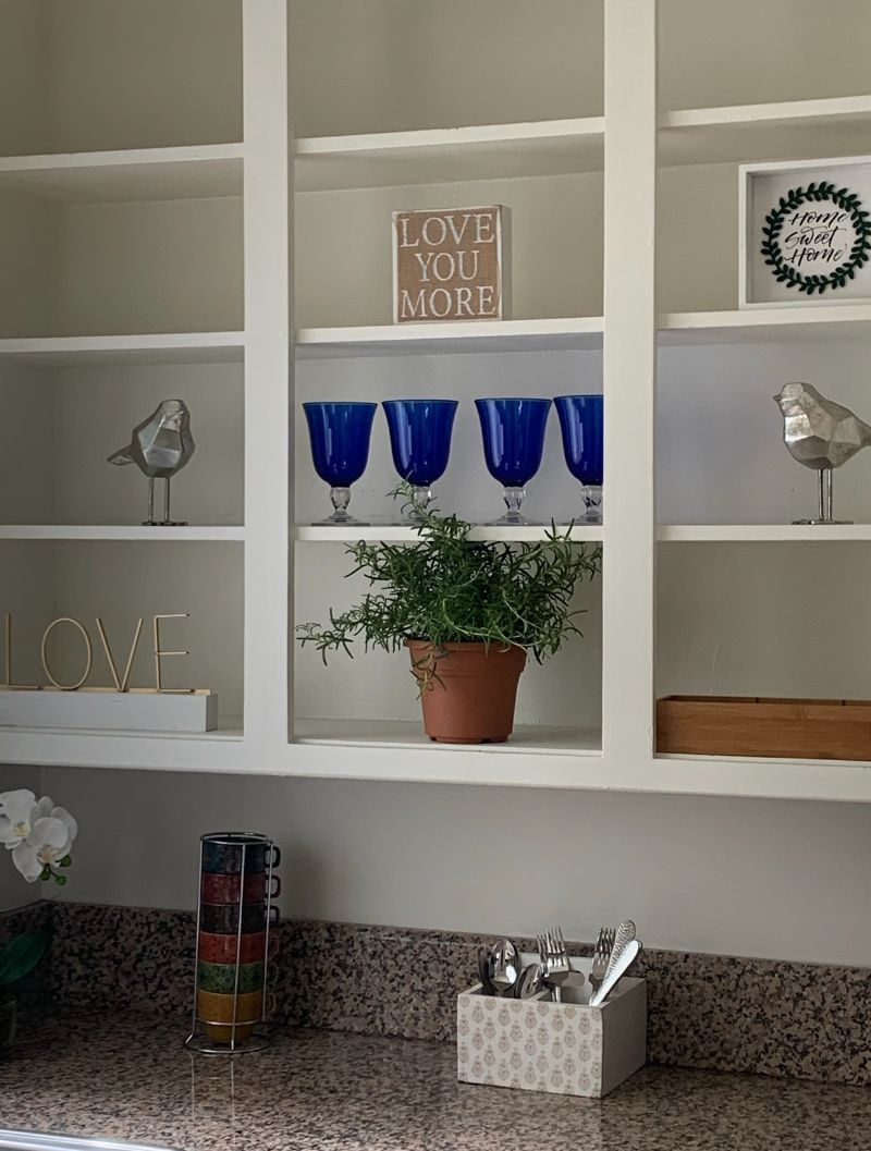 Newly Renovated Furnished 1BR Near Cedars-Sinai | Walk to Work, All-Inclusive - Photo 6