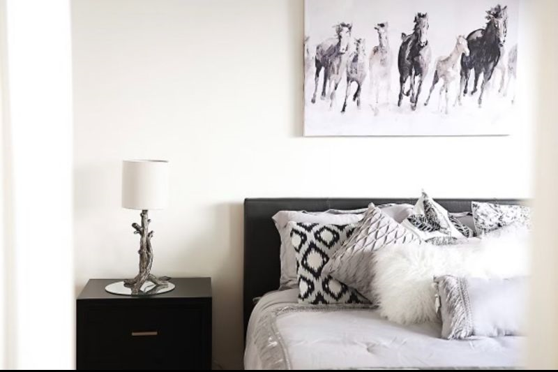 Newly Renovated Furnished 1BR Near Cedars-Sinai | Walk to Work, All-Inclusive - Photo 6