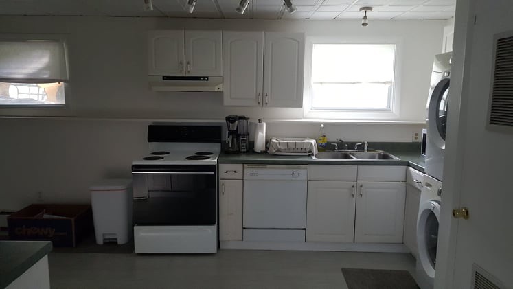 Malletts Bay In-Law Apartment with Private Entrance - Photo 4
