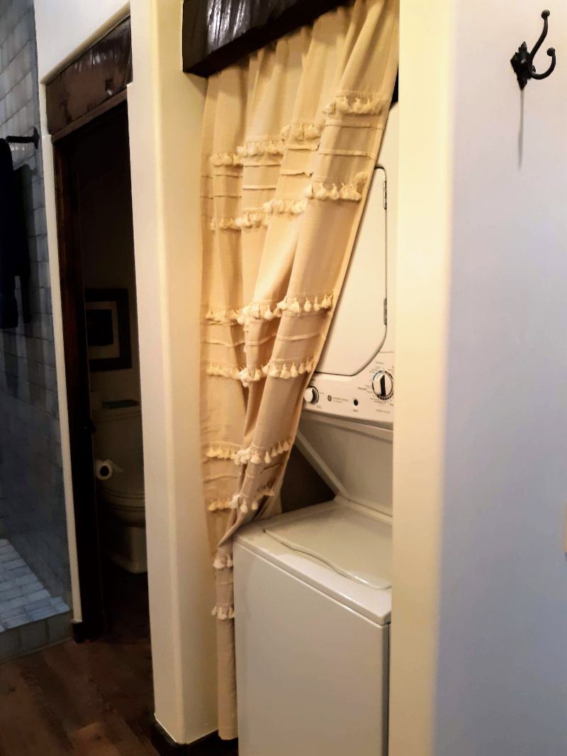 BEAUTIFUL PRIVATE STUDIO, PRIVATE ENTRANCE IN A QUIET AND SAFE NEIGHBORHOOD - Photo 11