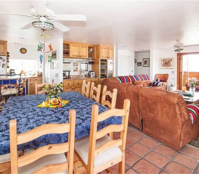 Bedrooms Available in Amazing Mission Bay Home - Just a short stroll to the beach - Photo 4