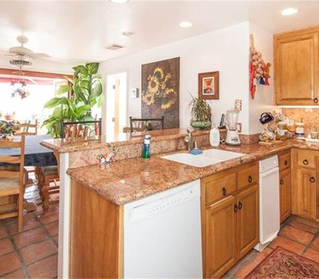 Bedrooms Available in Amazing Mission Bay Home - Just a short stroll to the beach - Photo 5