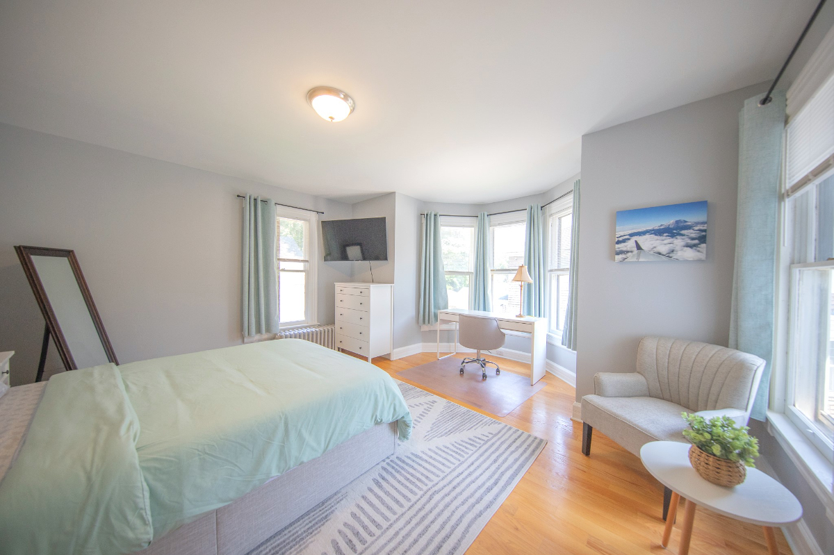 1, 2, or 3 bedroom 2.5 bath house 0.5 mile Backus