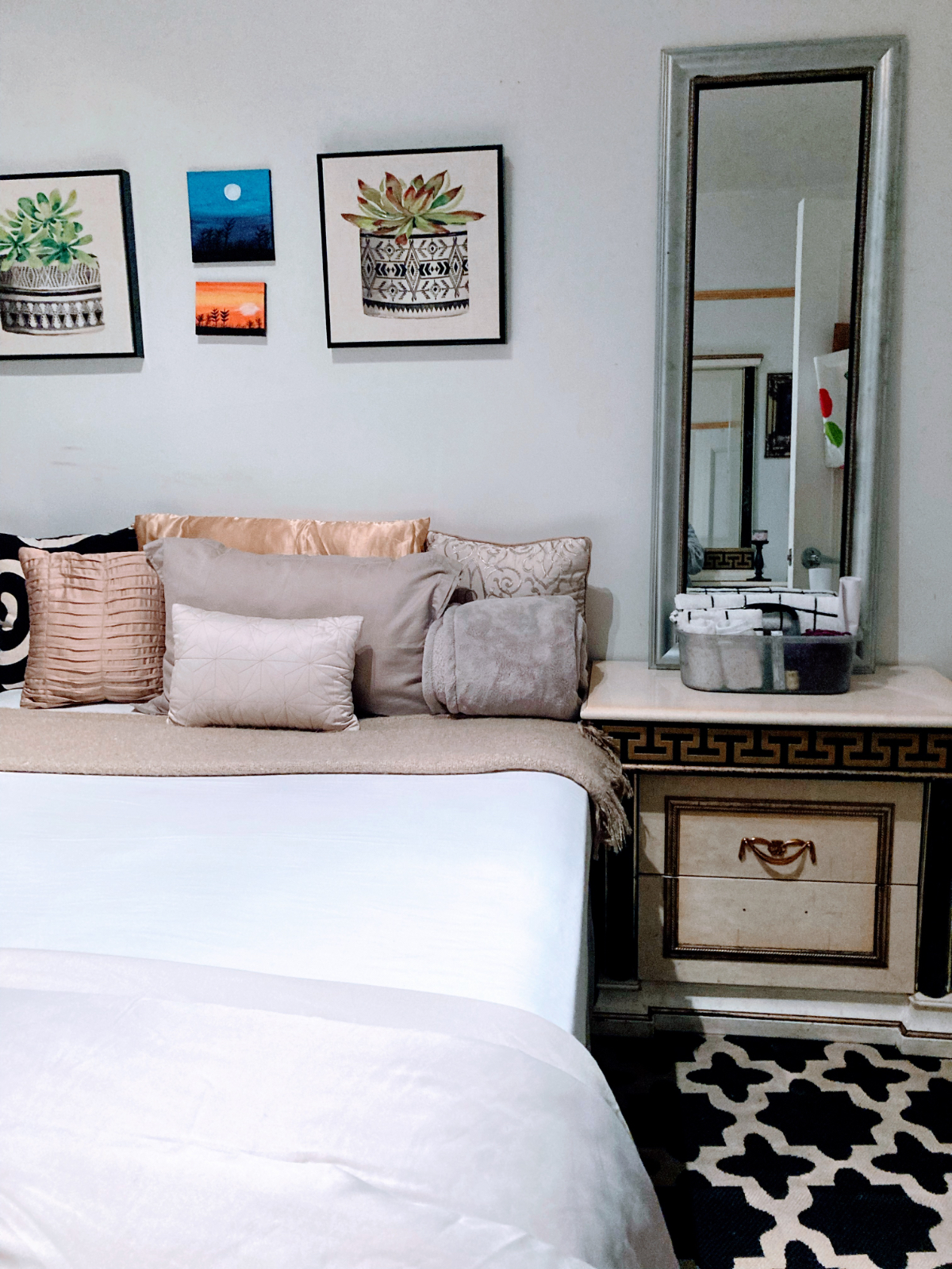 A Home away from Home - Photo 8