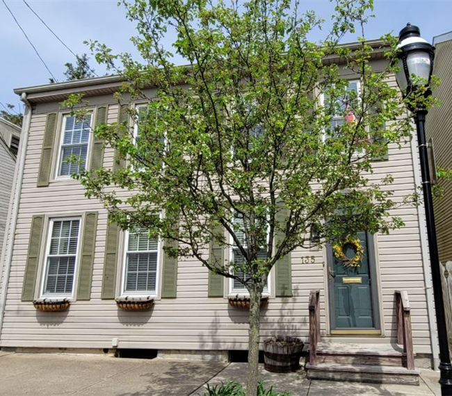 Heritage House in York PA, Huge fenced In Backyard, Near Wellspan Hosp, UPMC  | Furnished Finder