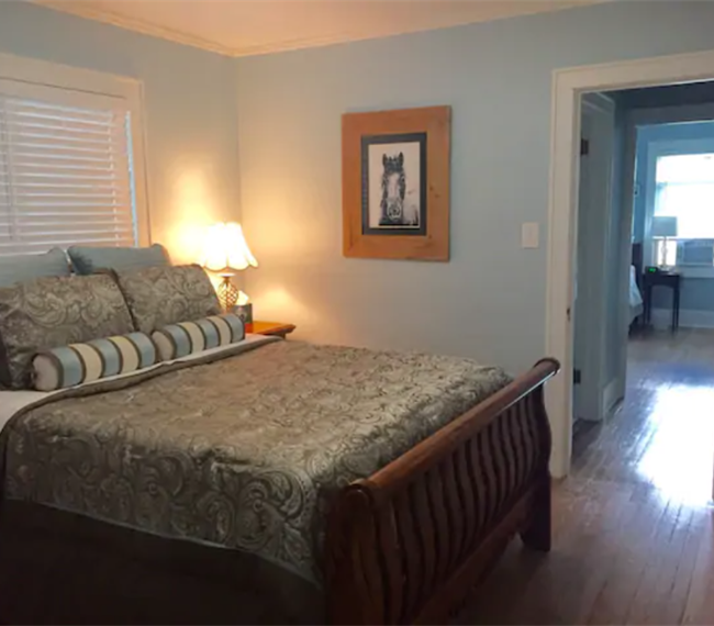 Craftsman Home Close to the Hospital and Downtown - Photo 4