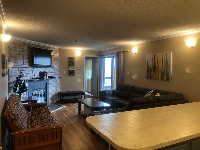 Condos at Winterplace between Beckley and Princeton, quiet with mountain views E306 - Photo 2