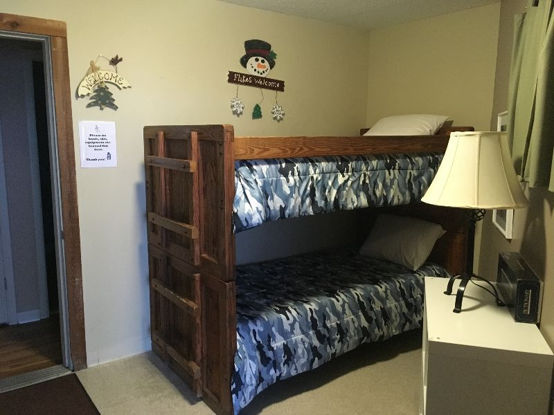 Condos at Winterplace between Beckley and Princeton, quiet with mountain views E306 - Photo 7