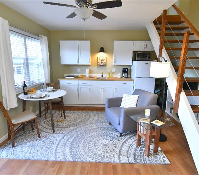 Lovely Townhouse, Fun Area - Photo 2