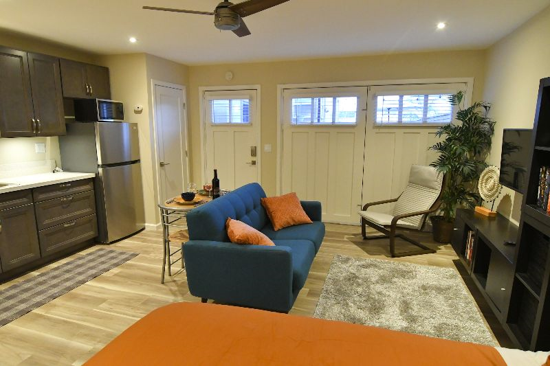 Lovely Townhouse, Fun Area - Photo 2