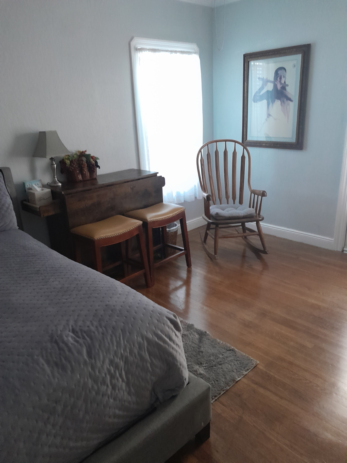 FURNISHED ROOM WITH PRIVATE ENTRANCE - Photo 4