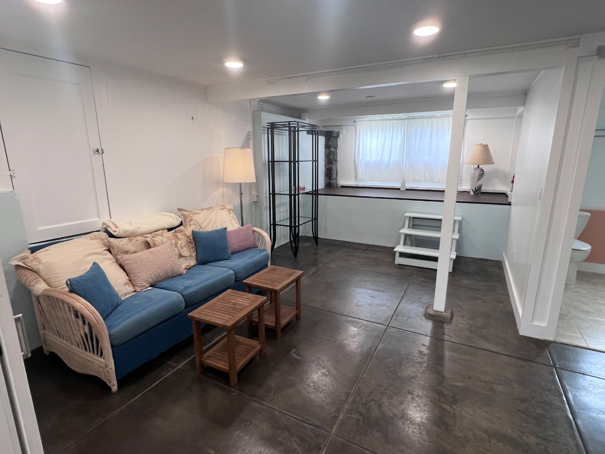 Spacious, private apartment