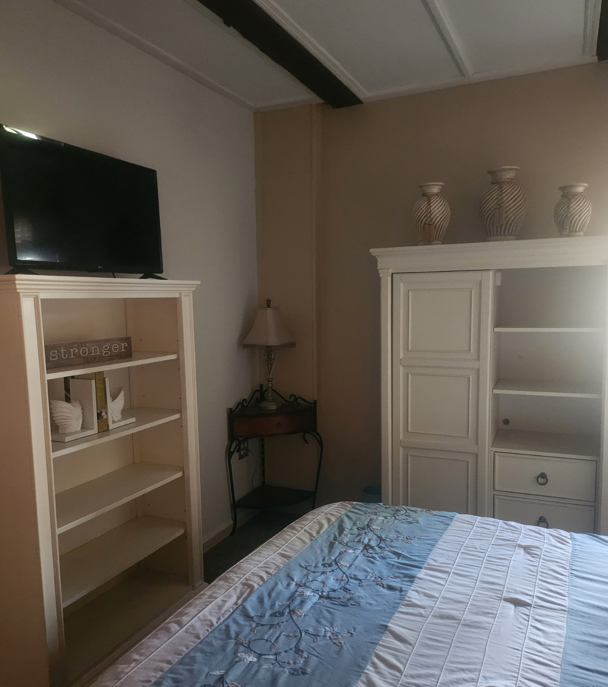 Apartment - Photo 8