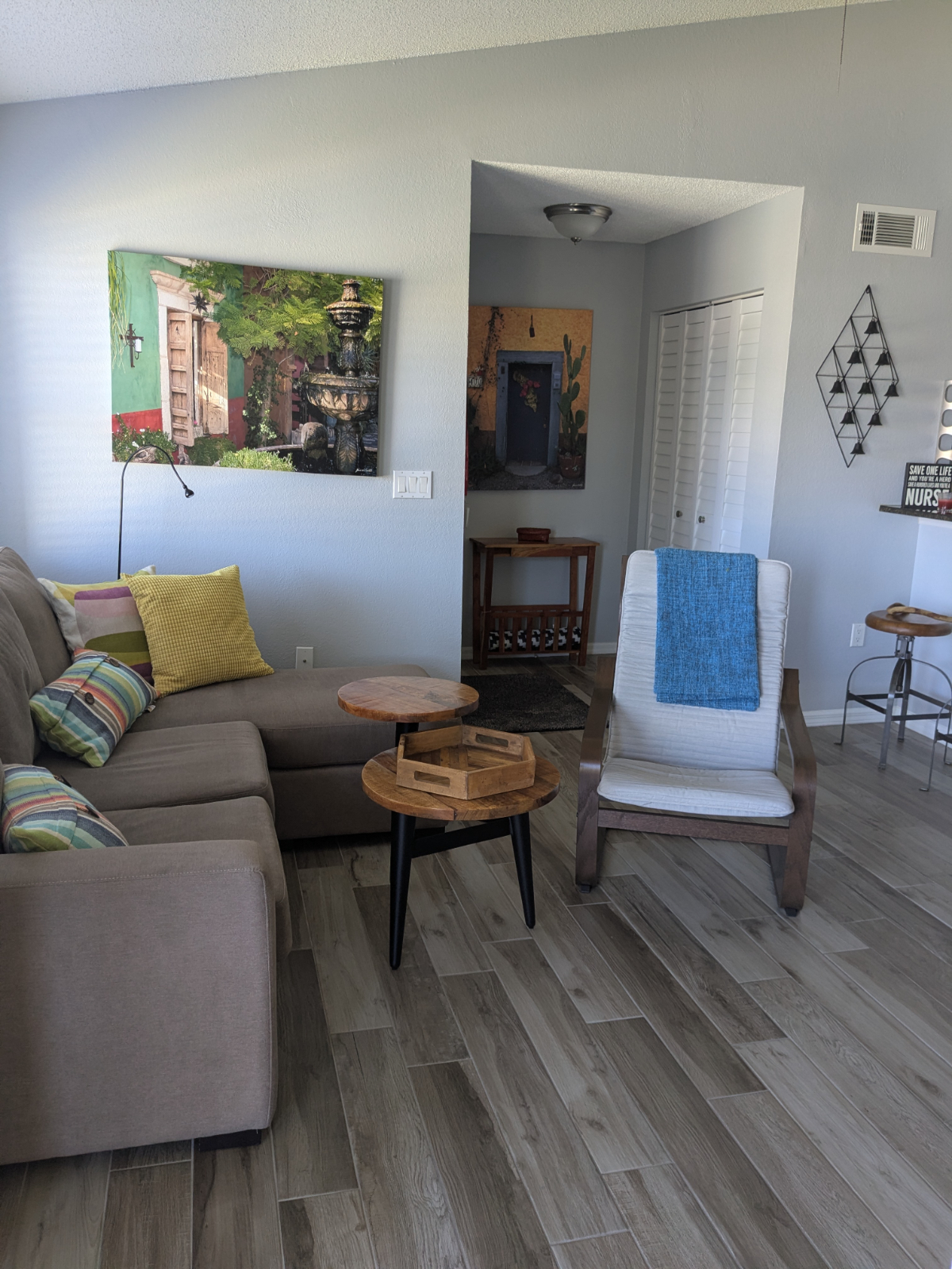 Quiet 1-bedroom condo in lush settings close to hospitals - Photo 11