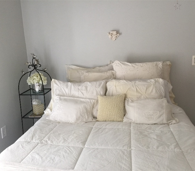 NY room available in lovely Hamlet of Essexs NY - Photo 2