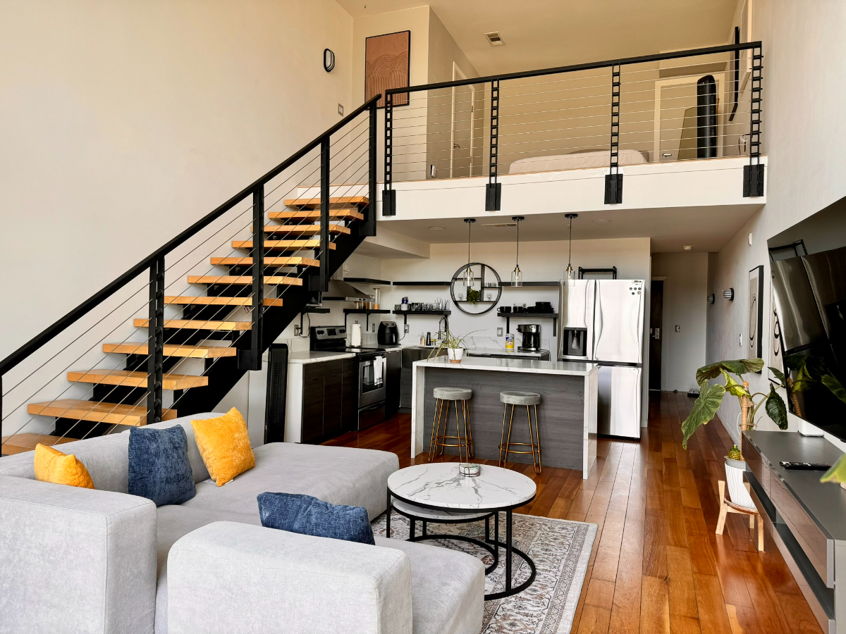 Stunning  Penthouse with Park Views W/D /AC/