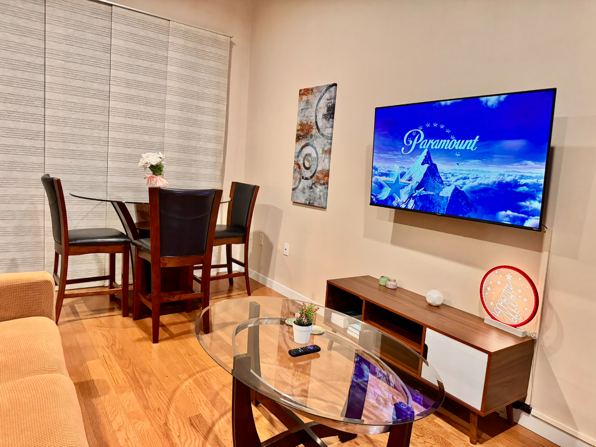 Large Unit with Astonishing View, WD/AC/Parking - Photo 5