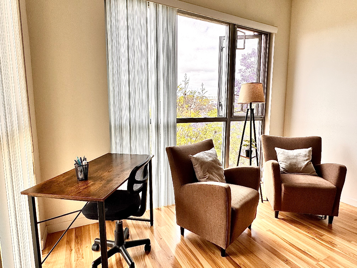 Large Unit with Astonishing View, WD/AC/Parking - Photo 5