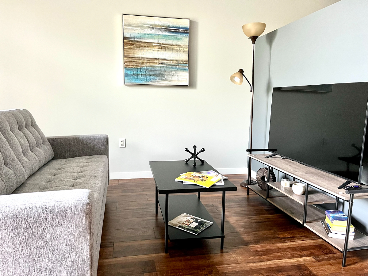 Large Unit with Astonishing View, WD/AC/Parking - Photo 5