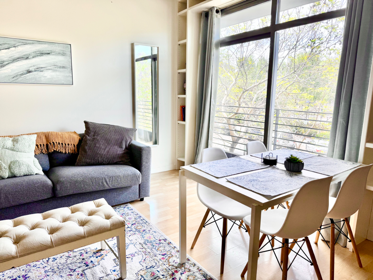 Large Unit with Astonishing View, WD/AC/Parking - Photo 5