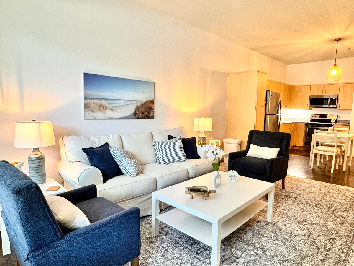 Large Unit with Astonishing View, WD/AC/Parking - Photo 4