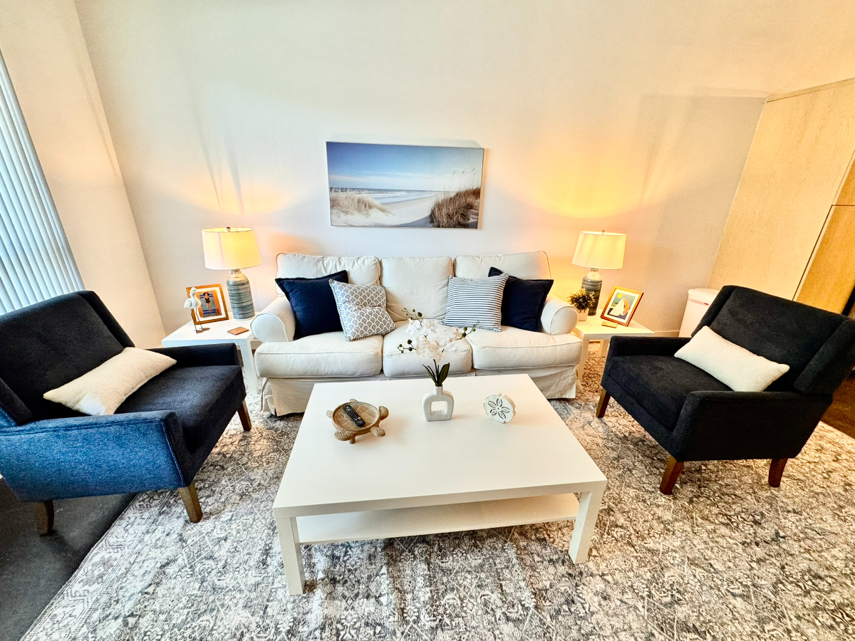 Large Unit with Astonishing View, WD/AC/Parking - Photo 6