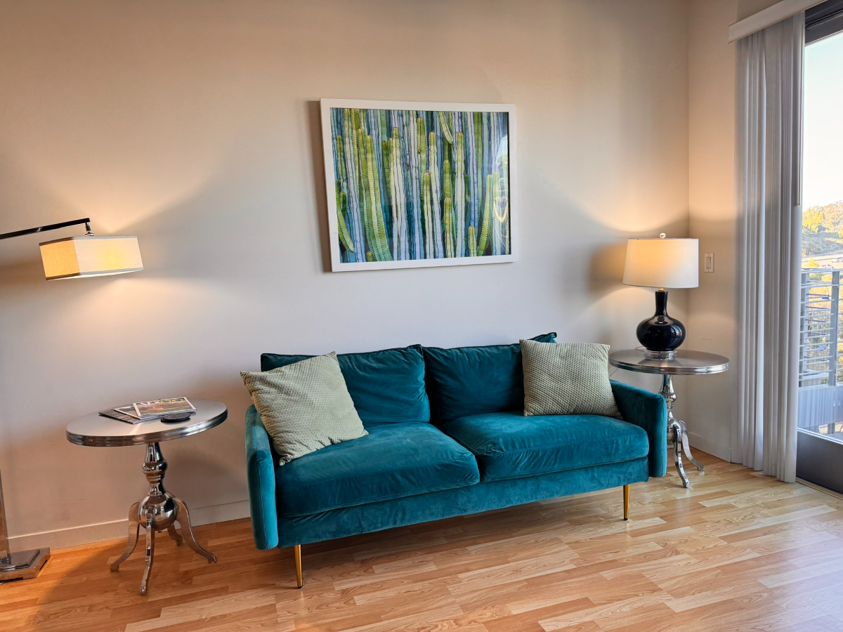 Large Unit with Astonishing View, WD/AC/Parking - Photo 6
