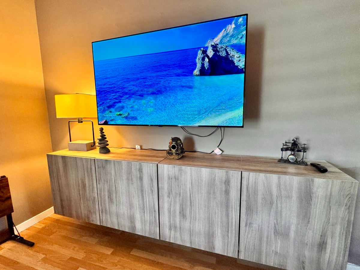 Large Unit with Astonishing View, WD/AC/Parking - Photo 3