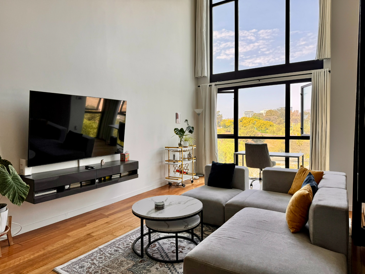 Large Unit with Astonishing View, WD/AC/Parking - Photo 3