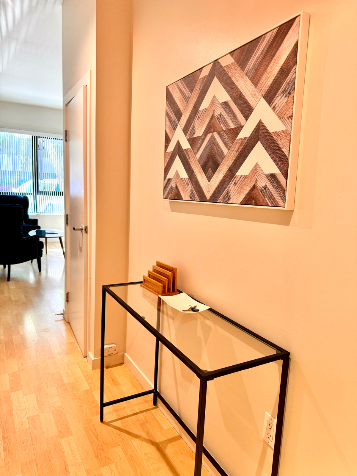 Large Unit with Astonishing View, WD/AC/Parking - Photo 2