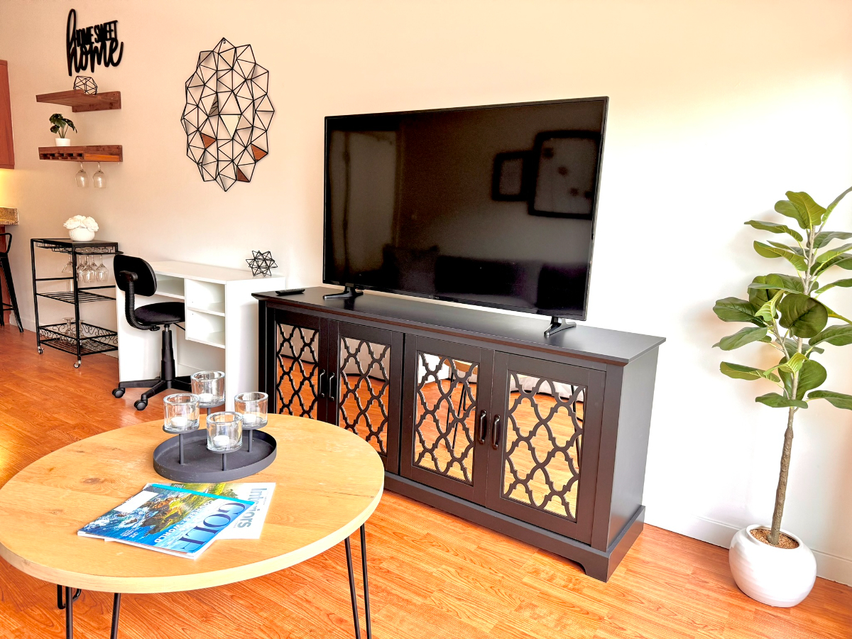 Large Unit with Astonishing View, WD/AC/Parking - Photo 5